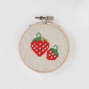 Diana Watters - CROSS STITCH - Strawberries (3in)